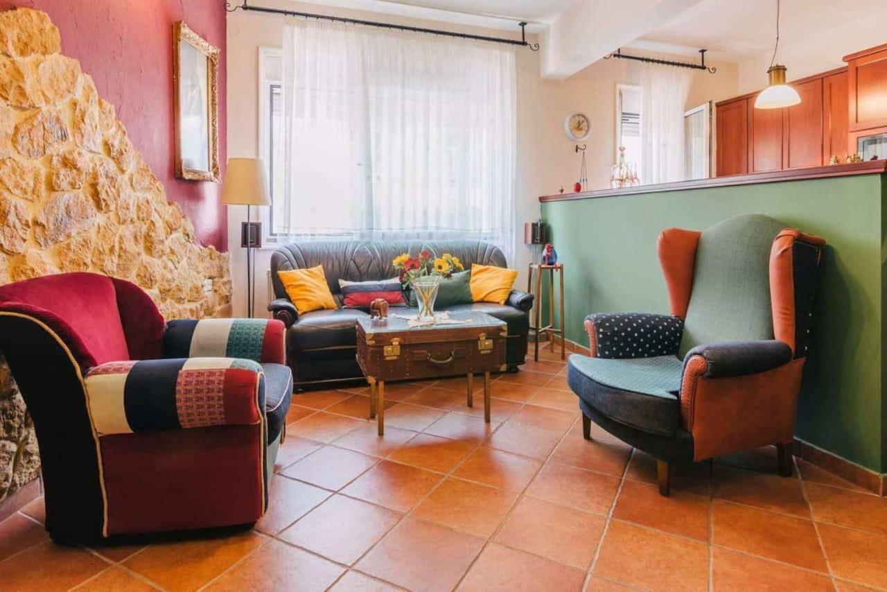Gallery Home,Downtown, Ioannina. Exteriör bild
